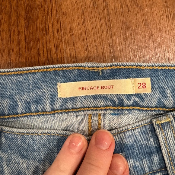 COPY - Levi’s Ribcage Bootcut Jeans - Picture 3 of 5